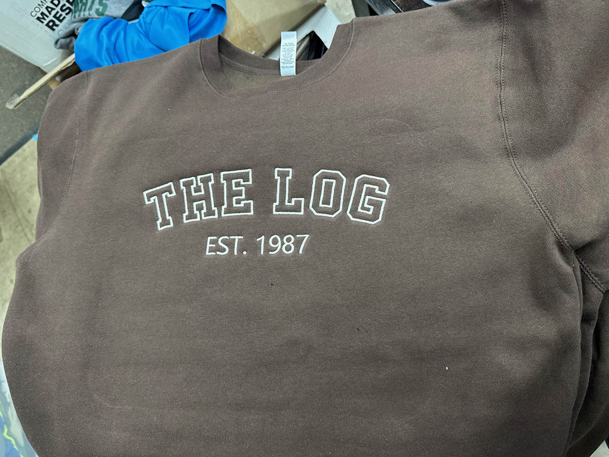 Sweatshirt with branding